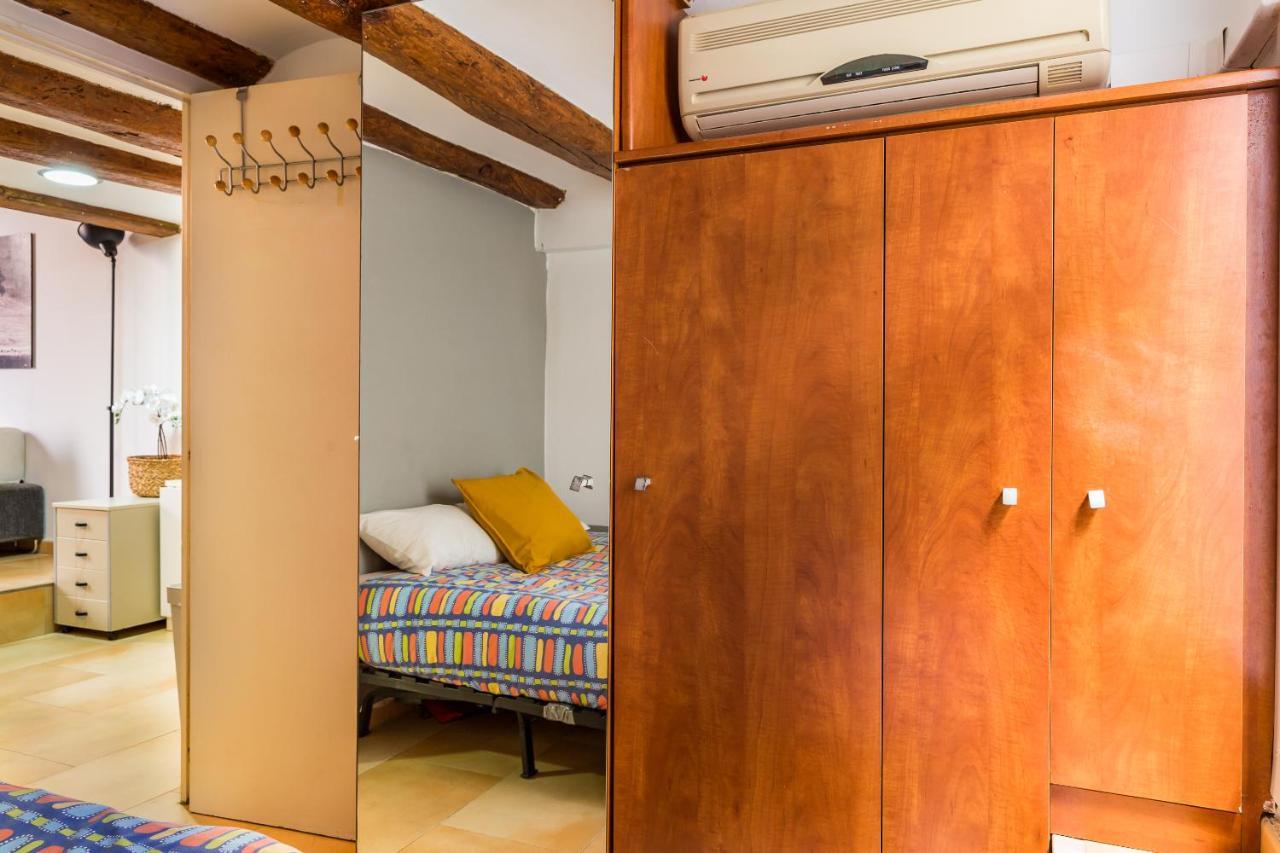 Fridays Flats Dreamy Duplex - Stylish Beach Loft Barcelona Eksteriør billede